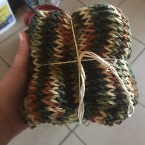 Kid-sized infinity scarf